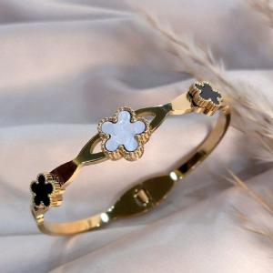 اسوره استنلس ورده ابيض واسود