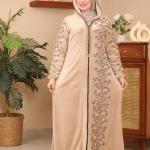 عبايه كابتشو قطيفه الوان نقش ورد صغير