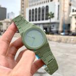 ساعه كاربون نسخه من الاوريچينال الوان