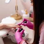 دورة فن الأظافر والنيل آرت