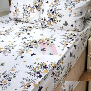 ملايه استيك 3 قطع ابيض في فرشات وزهور ملونه