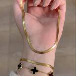 طقم حيه + انسيال فإن كليف اسود