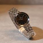 ساعه استيك معدن مضلعات الوان