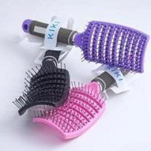 فرشة شعر بلاستيك مفرغة 1 قطعة ألوان متعدده