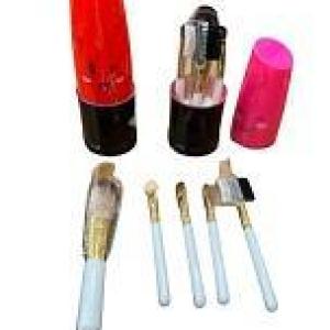 طقم فرش مكياج روج