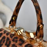 شنطة سواريه