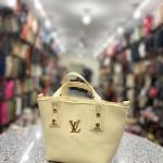 كروس ازاز LV جلد اللوان