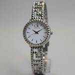 ساعه فضي وذهبي الوان استيك معدن مضلع