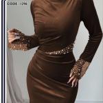 فستان قطيفه سواريه مطرز الوان