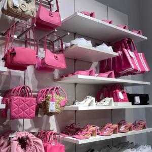 icon اكسسورات و شنط