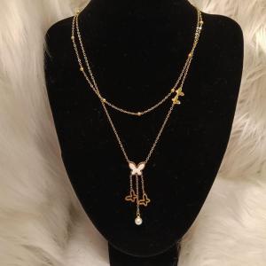 قلادة نسائية طبقتين بشكل فراشات