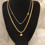 عقد نسائي طبقتين بتصميم فراشة