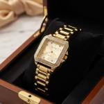 ساعه معدن الوان مربع