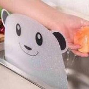 حاجز وحامي من ماء حوض المطبخ (مانع البلل) شكل باندا