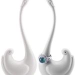 حامل خواتم بجعه أبيض D745 Anya