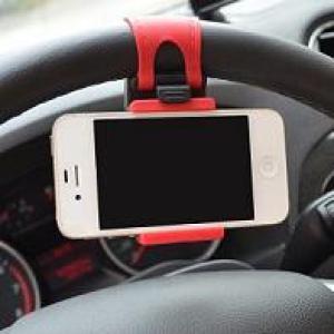 حامل موبيل للسيارة على الدركسيون