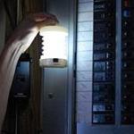 كشاف فانوس منطبق يعمل ببطارية (AAA)