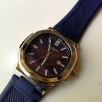 ساعة يد كحلي